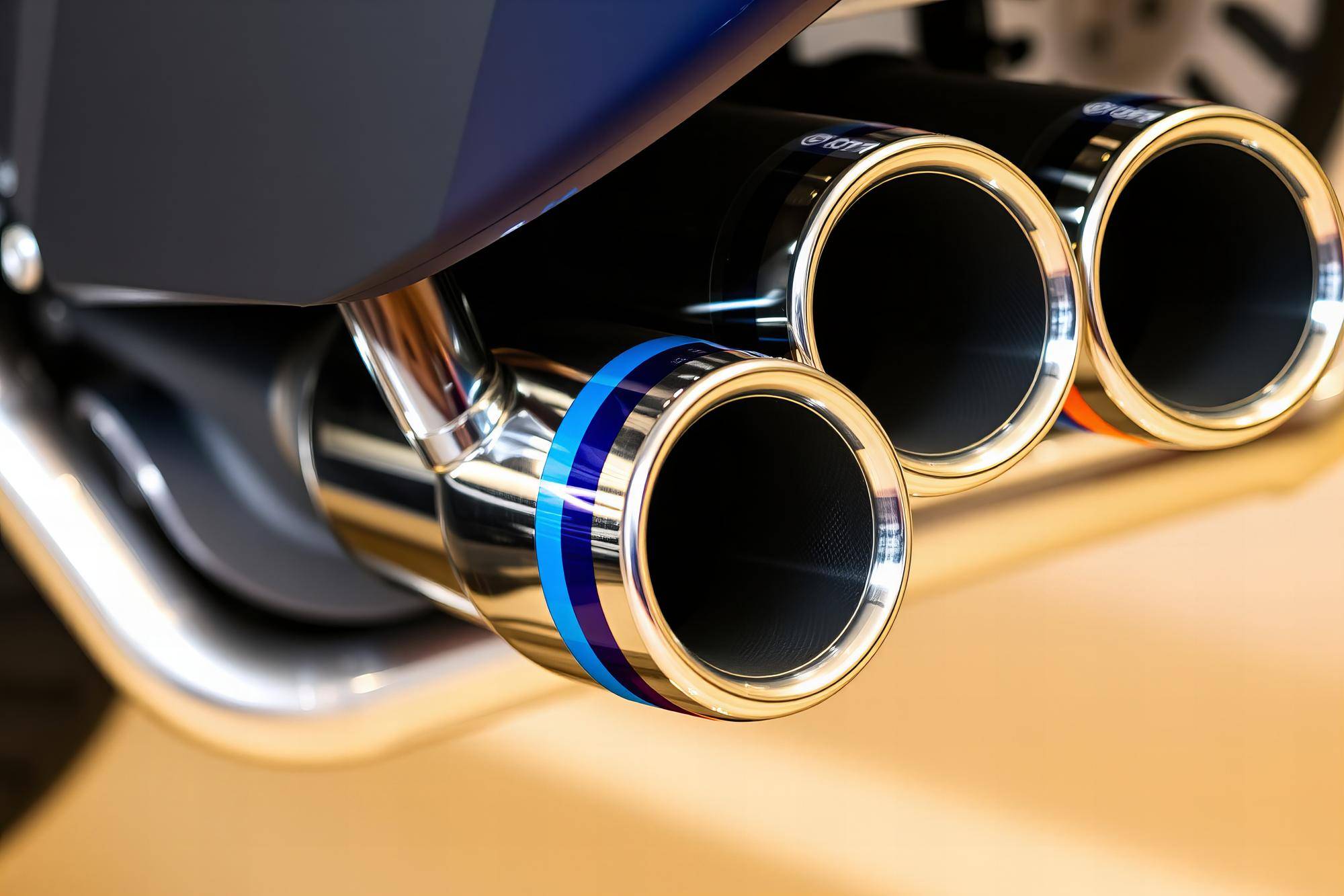 Co daje sportowy filtr powietrza w motocyklu?